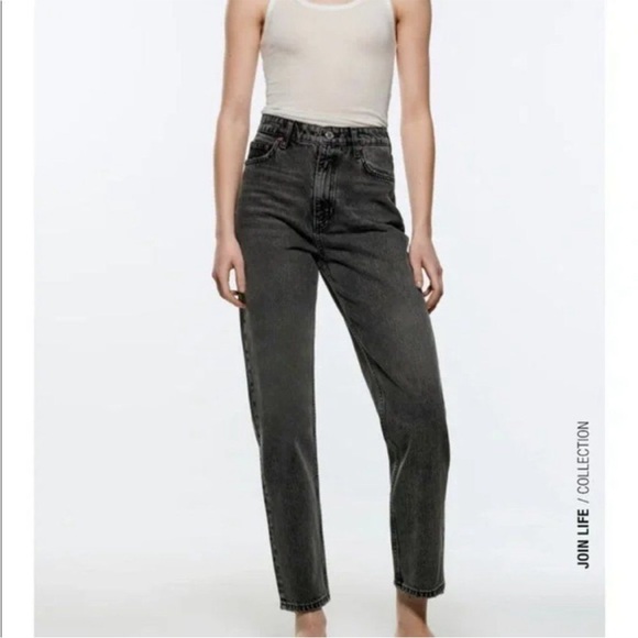 Zara 90s High Waisted Black Mom Jeans - Picture 2 of 7